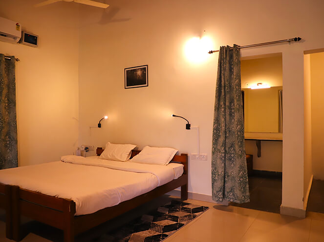 Super Deluxe Rooms | Best Resort in Puri, Odisha | Hotel Nilachal Puri 